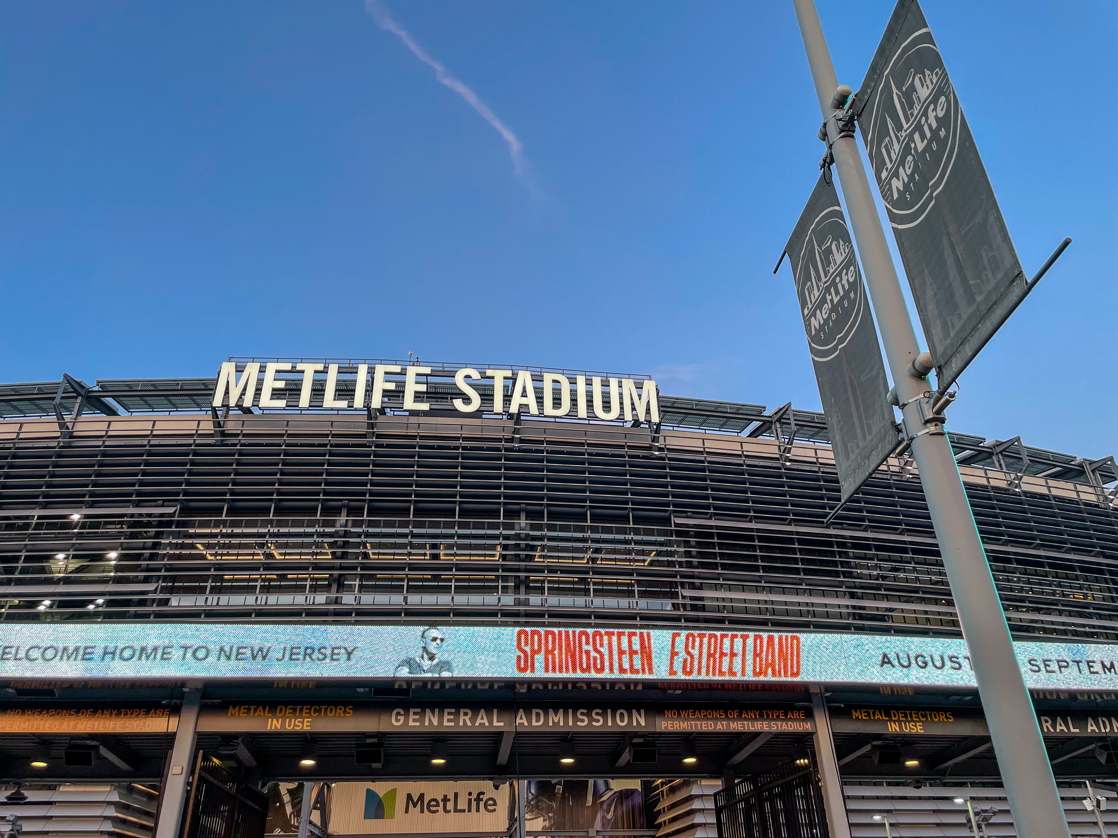 World Cup 2026 Travel Guide: Cities, Tickets, and Hotels
